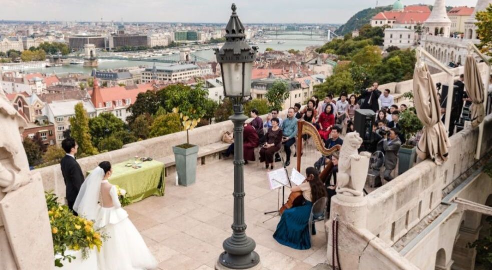 Fishermans Bastion's Danube Terrace in Buda Castle as Wedding Venue: Reception & Ceremony